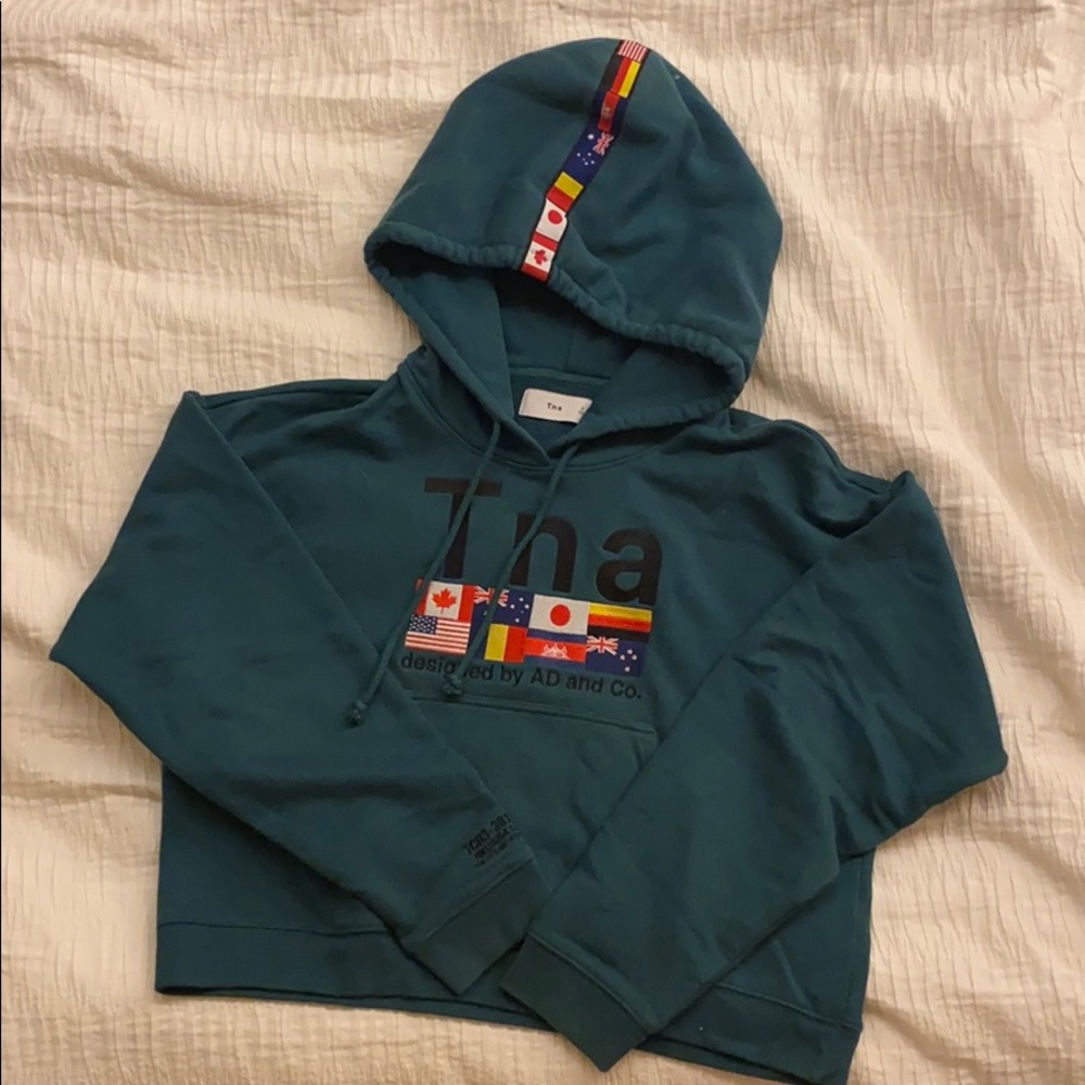 Aritiza TNA | International Super Crop Hoodie